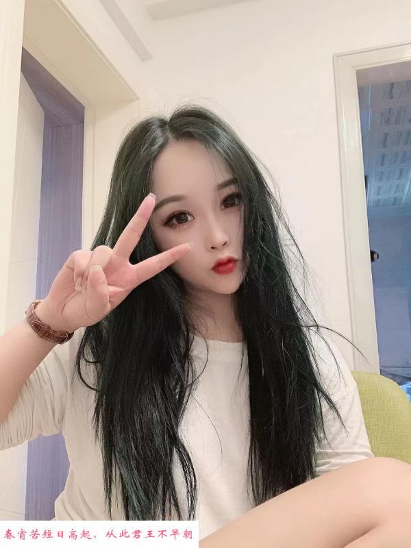 可舌吻的美女小姐姐 第1张
