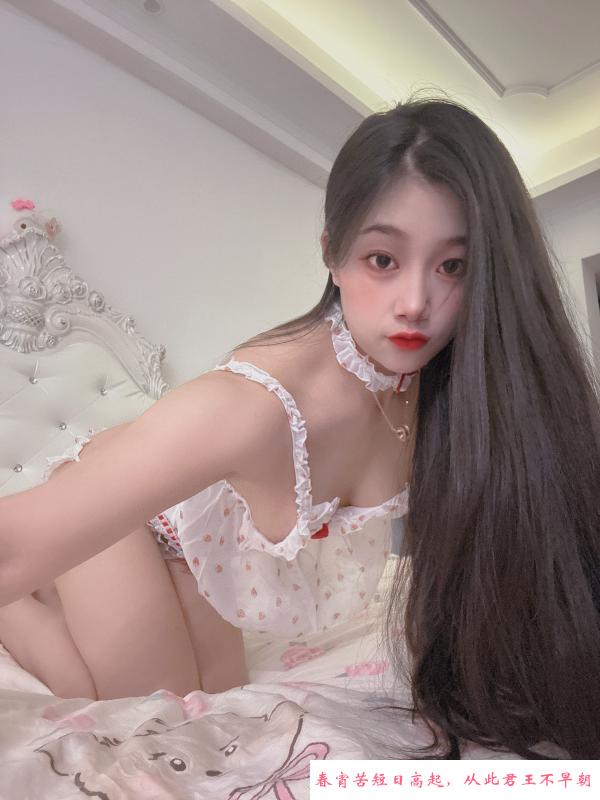 吴中年轻服务系女孩 第1张