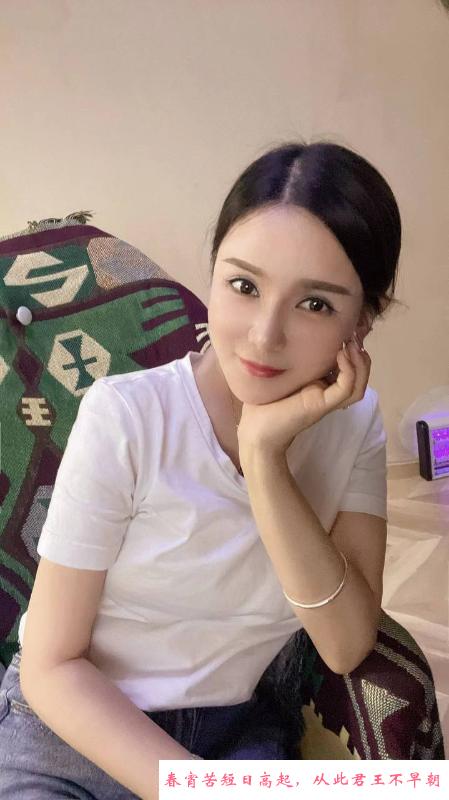 光谷美胸小姐姐 第1张