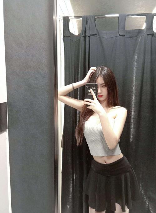 朝阳身材火辣的小妹 第1张