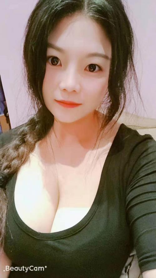 长寿路F罩杯红豆 第1张