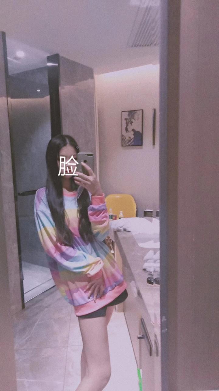 00年的嫩妹 第3张