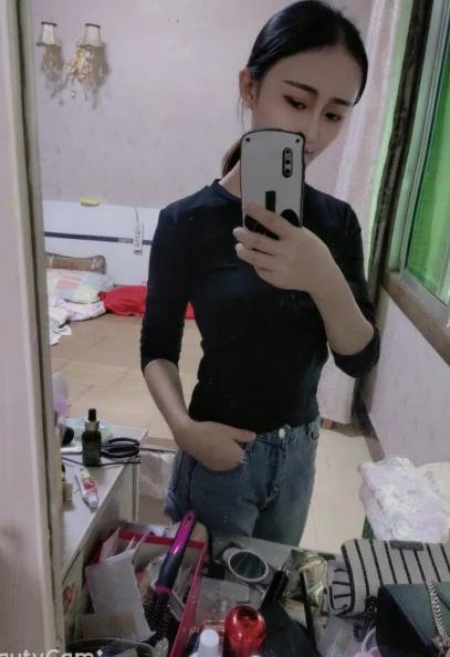 福田小甜美：下海新妹子，三点粉，乖巧听话不经事 第2张