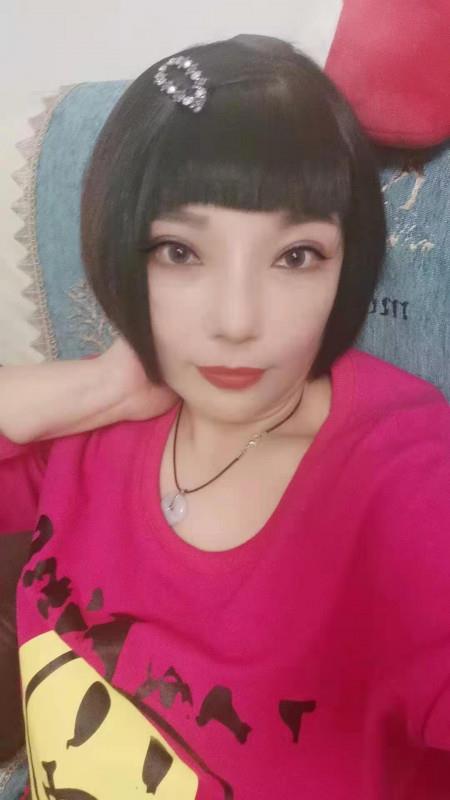 河西短发大胸女 第1张