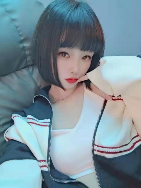 听话乖乖的小爱 第3张