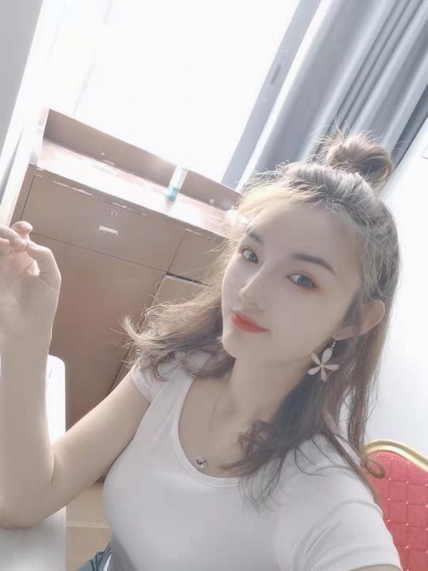 罗湖私约白百合 第1张