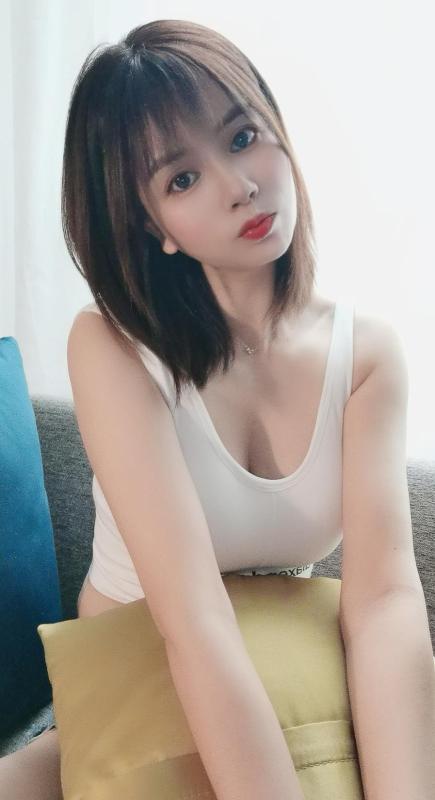 广州短发酷妞兔兔 第1张