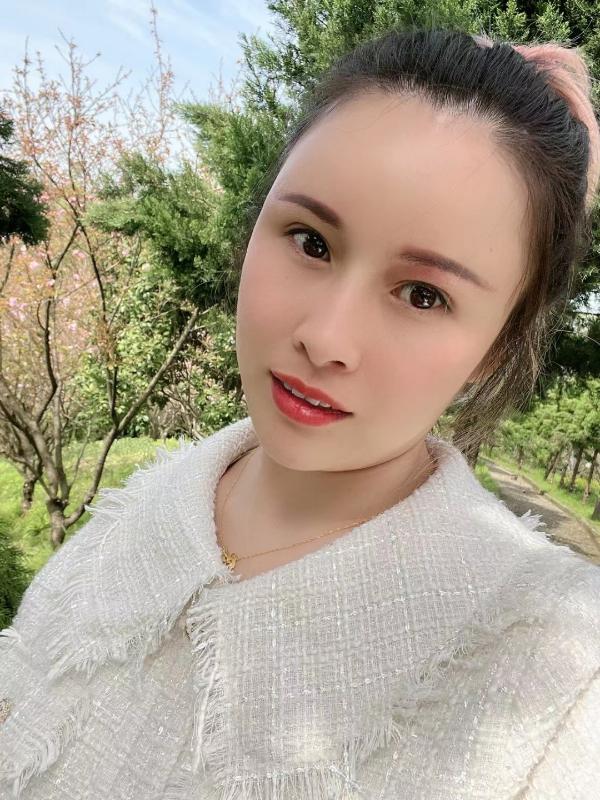 滢滢人比照片漂亮 第3张