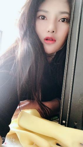 哈尼族妹妹 第1张