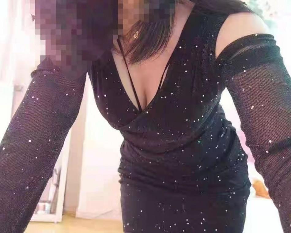 东北温柔姐姐，身材极好的熟女姐姐 第3张
