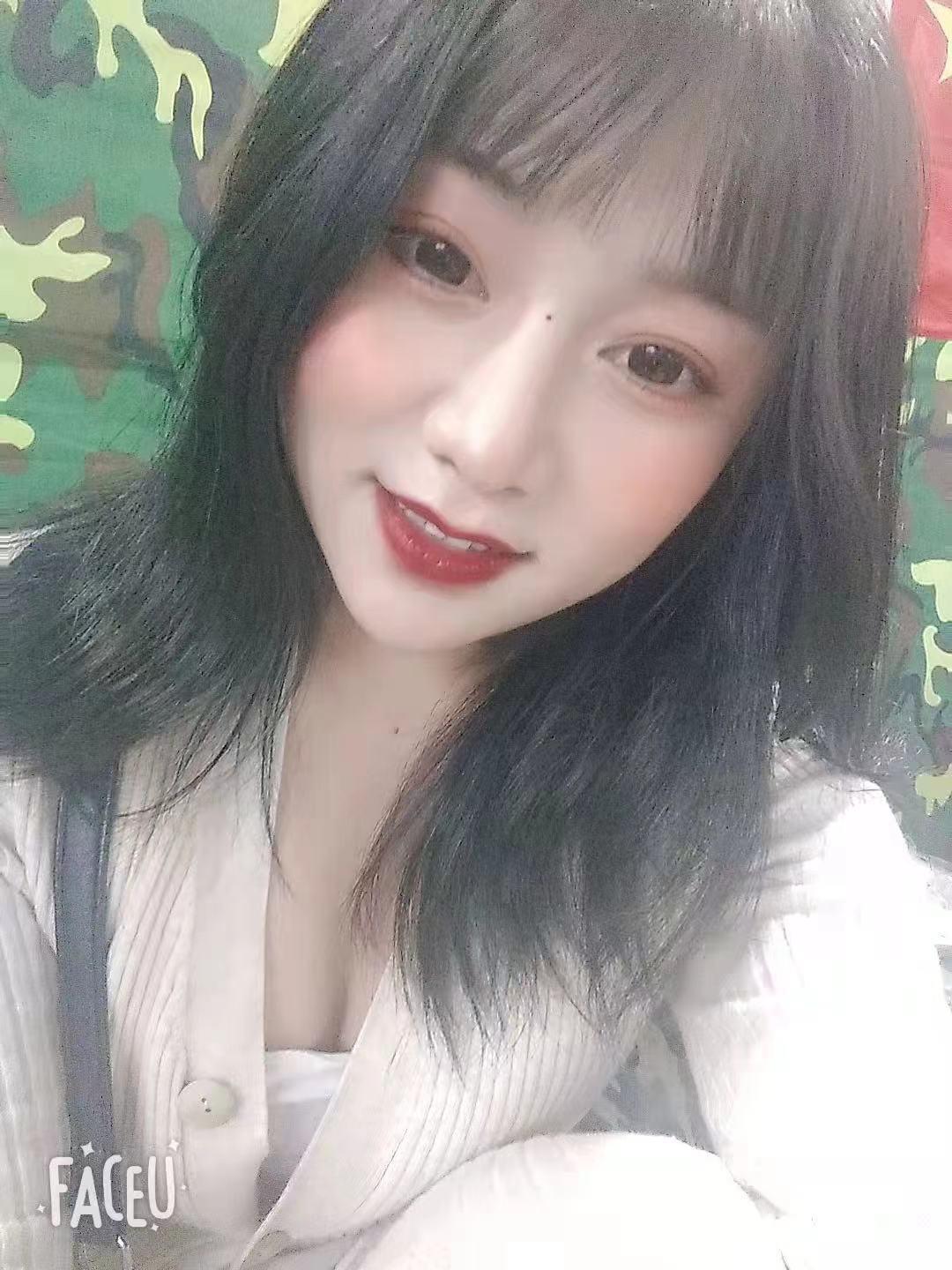 ts药娘,如狼友所说服务很到位妹子热情, 第3张